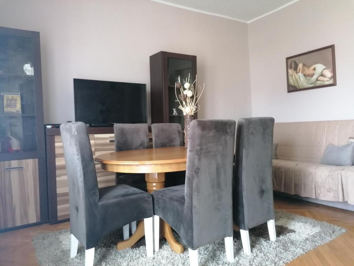 Apartman ,,Milica" Donji Milanovac Extérieur photo